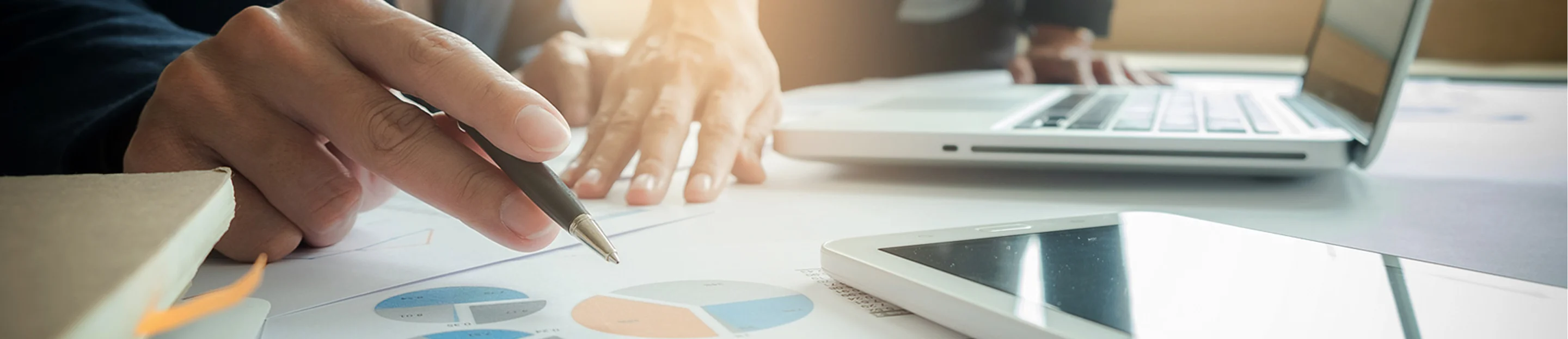 Investor relations and annual reports